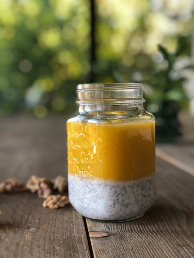 Les bienfaits nutritionnels des graines de chia et 3 façons de les utiliser dans les smoothies